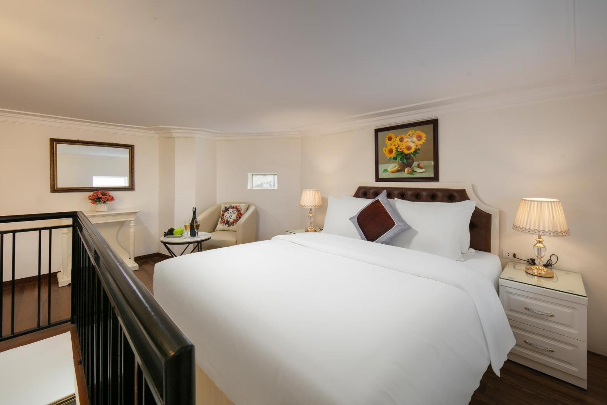 Trangtrang Luxury Hotel Ханой Екстериор снимка