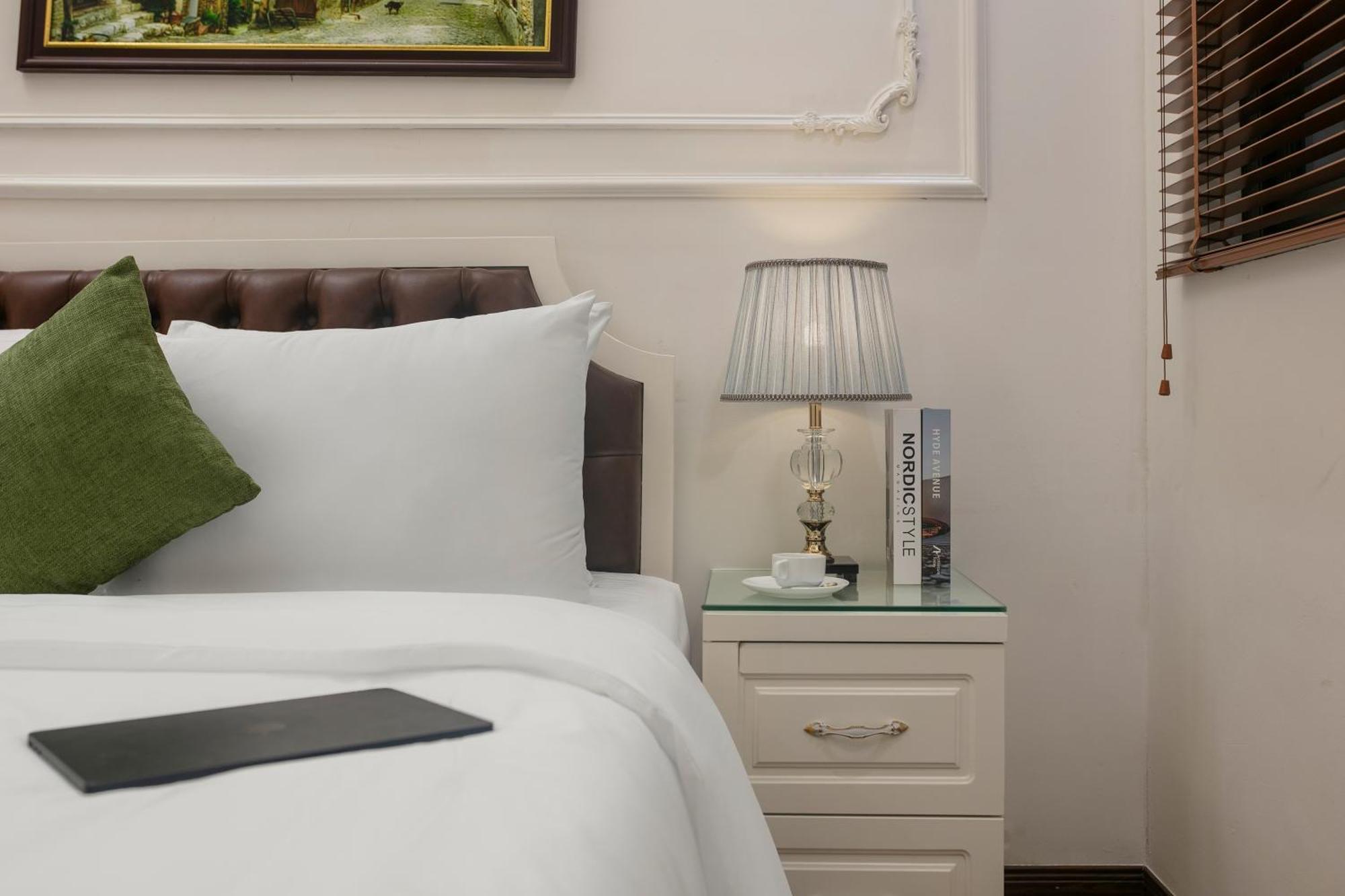 Trangtrang Luxury Hotel Ханой Екстериор снимка