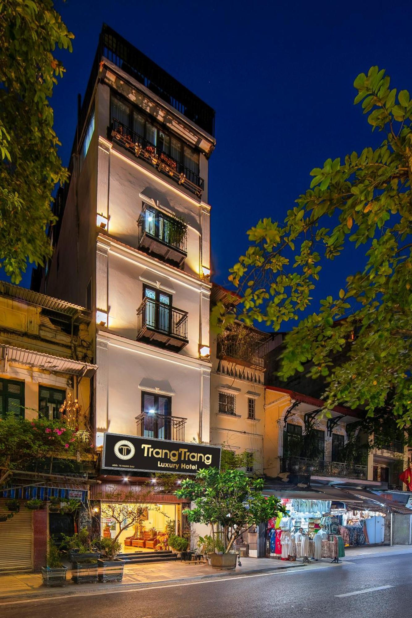 Trangtrang Luxury Hotel Ханой Екстериор снимка