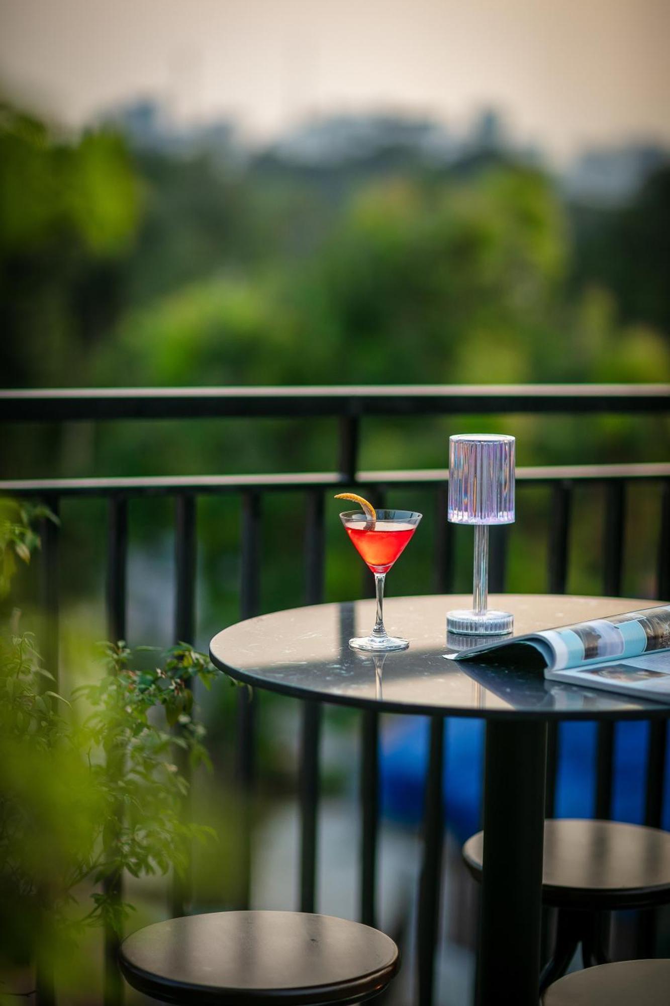 Trangtrang Luxury Hotel Ханой Екстериор снимка