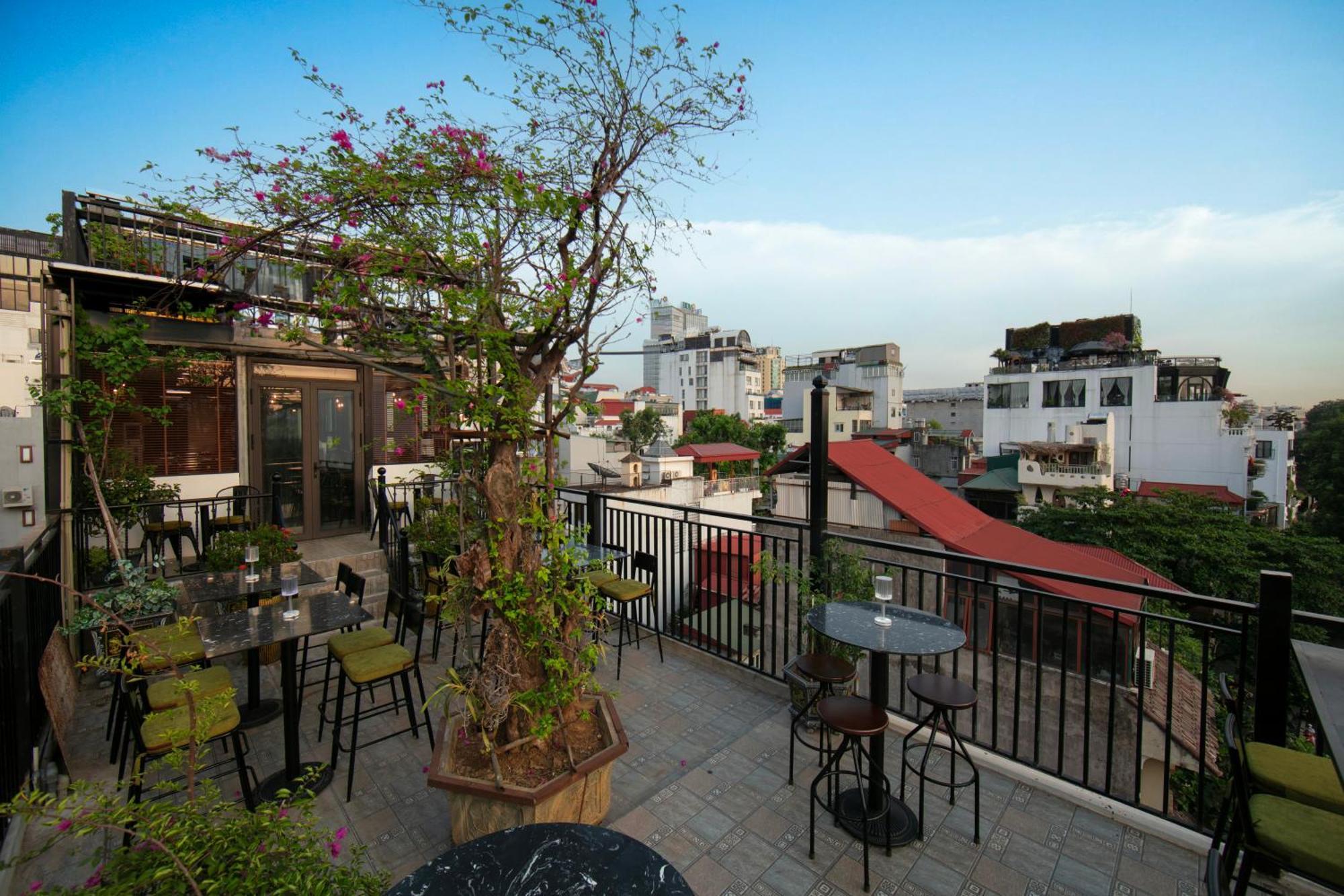 Trangtrang Luxury Hotel Ханой Екстериор снимка